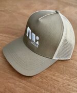 Gorra beige marca Urros