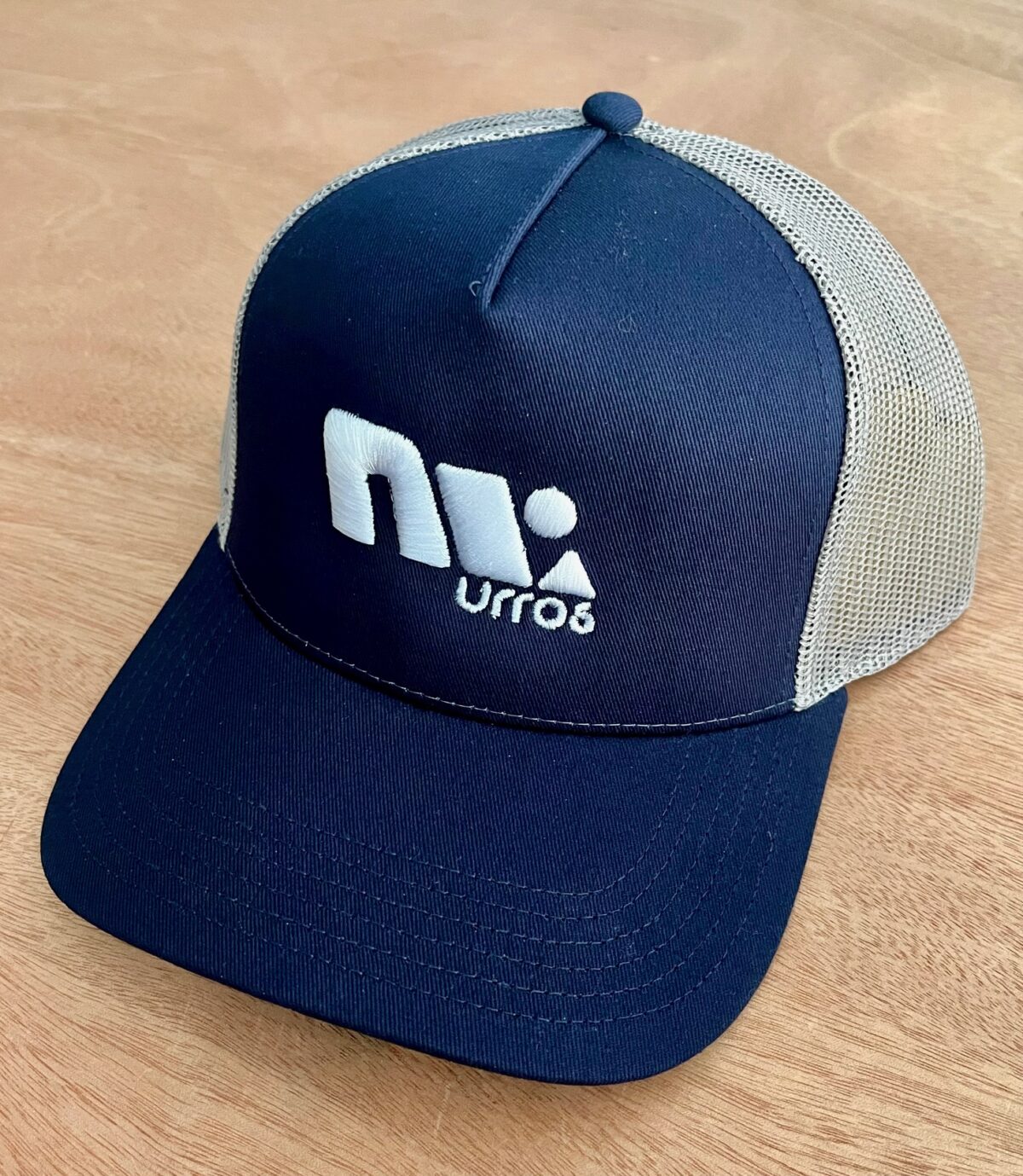 Gorra azul y blanca Urros
