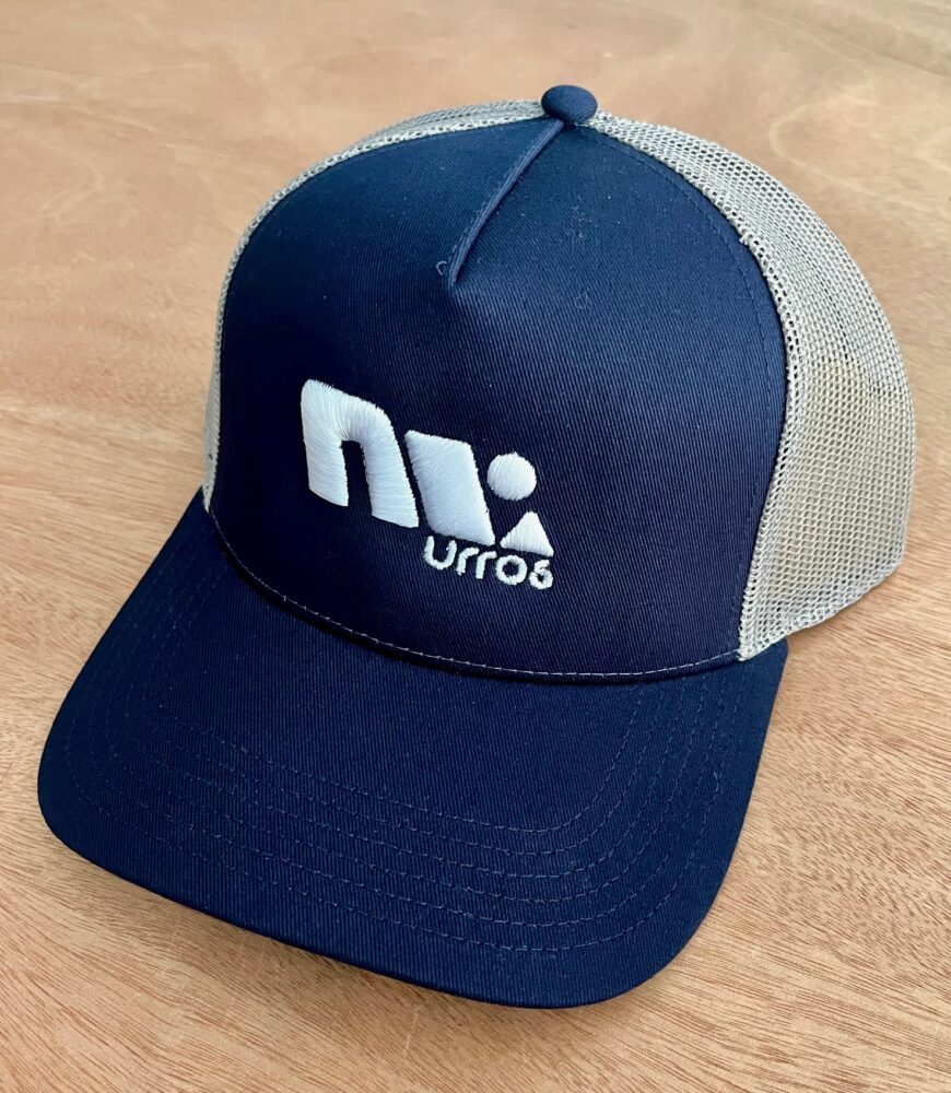 Gorra azul y blanca Urros